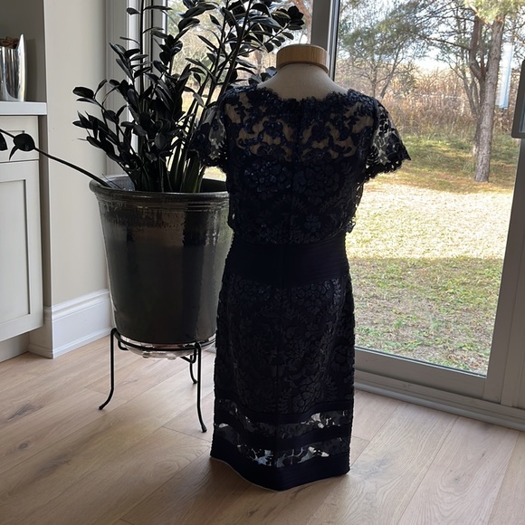 EUC Tadashi Shoji dress - Picture 6 of 14